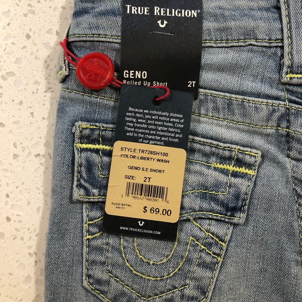 True Religion - Picture 3 of 4